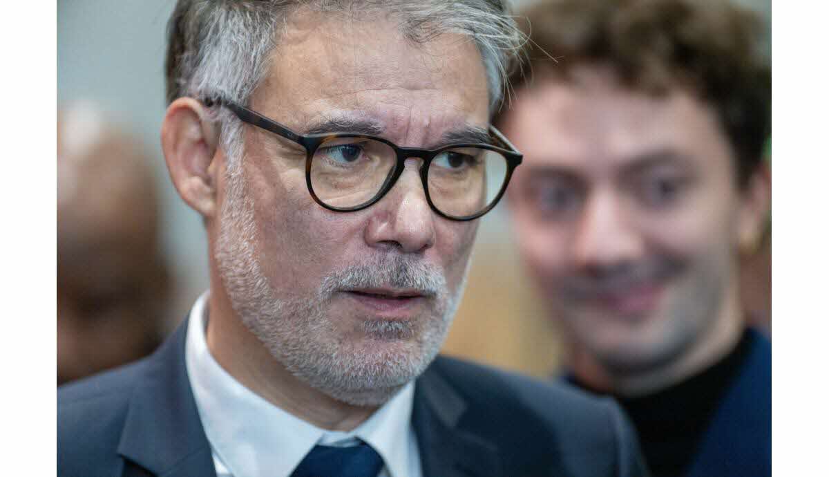 Olivier Faure lors de la sortie de Matignon