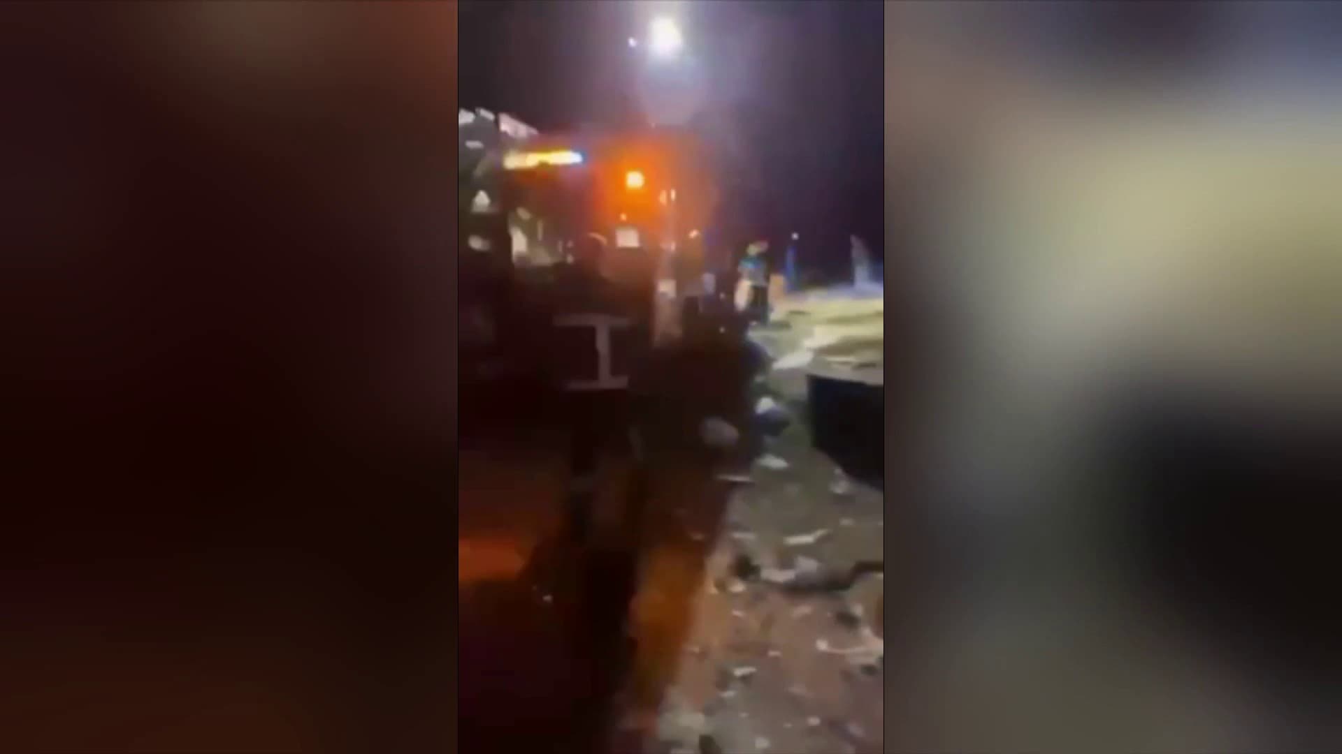 Vue générale des secours à Trévoux après l’explosion