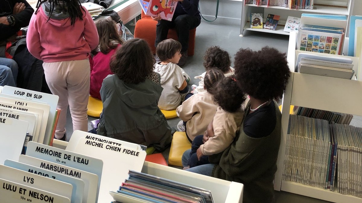 Vue de la médiathèque et de la Maison Garonne à Cazères