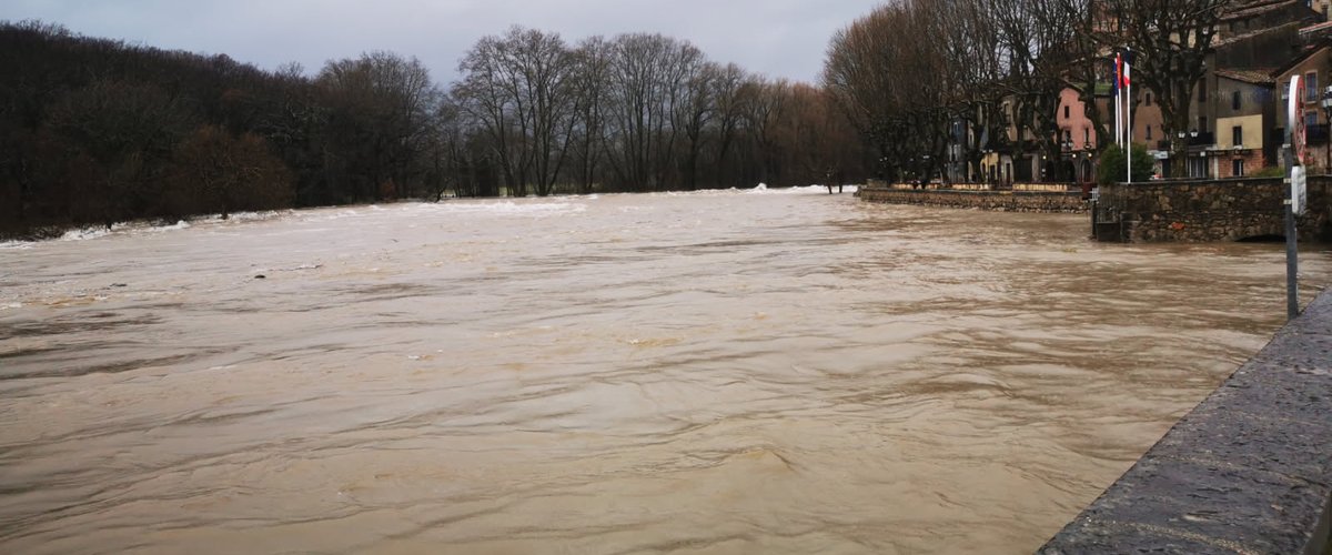 Routes inondées et circulation difficile dans l’Hérault