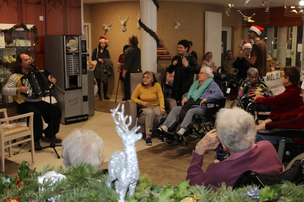 Marché de Noël à l’Ehpad Boisbelle – stands et décorations