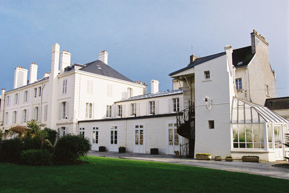 L’immeuble de la rue des Bastions abrite aujourd’hui les appartements privés du Préfet maritime