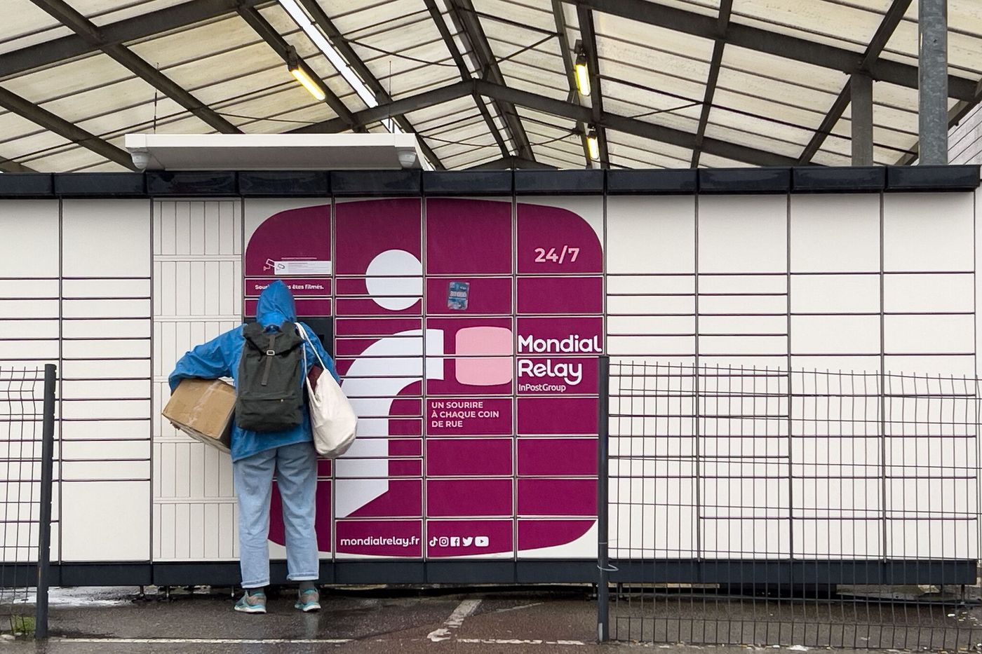 Livreur Mondial Relay lors d une cyberattaque