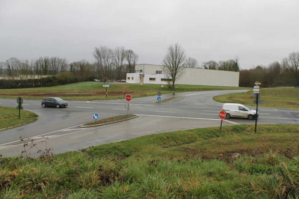 Rond-point prévu sur la RD 700 à La Gare d’Uzel
