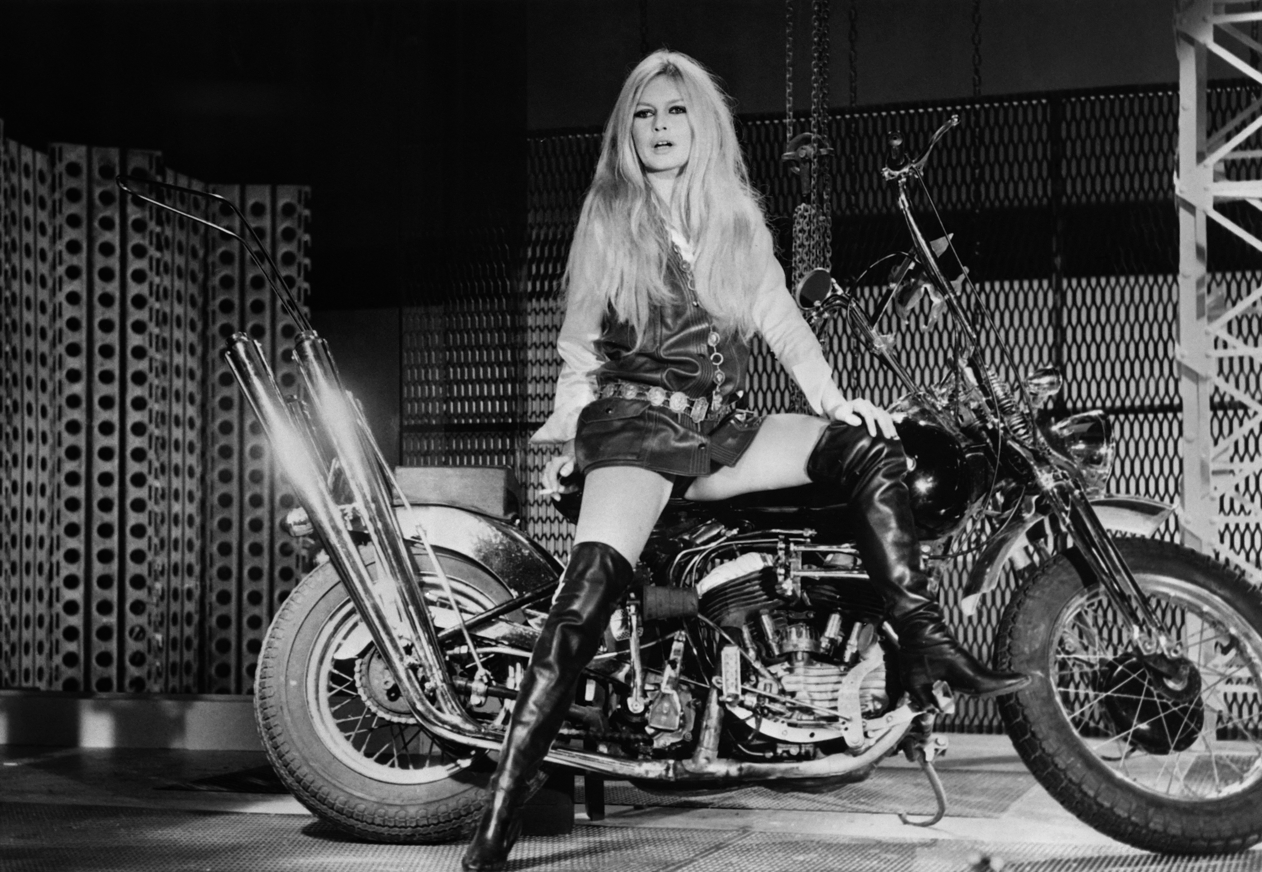 Brigitte Bardot et icônes de la mode en hommage