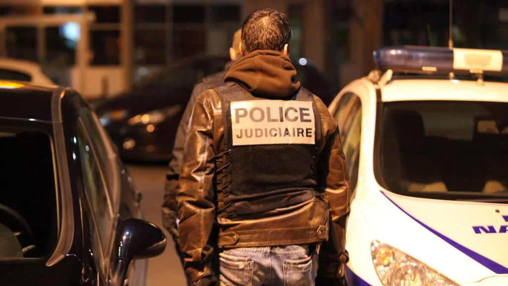 Incendie criminel dans une mosquée à Grenoble: un blessé