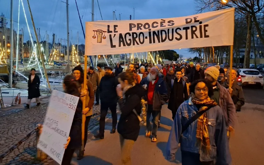 Lutte contre l'agro-industrie : manifestation et procès à Lorient