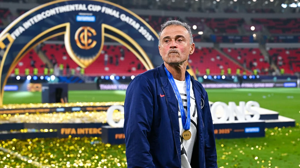 Luis Enrique évite le débat sur Safonov et Chevalier après la victoire du PSG