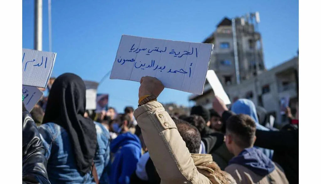 Manifestations alaouites en Syrie et appel au fédéralisme