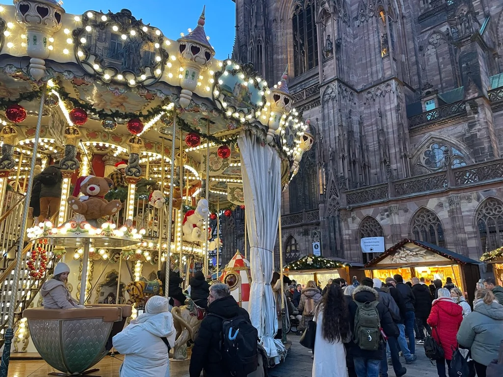 Sapin solidaire à Strasbourg: des cadeaux pour les enfants
