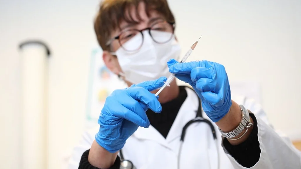 Réforme du métier d’infirmière: autonomie et vaccination élargies