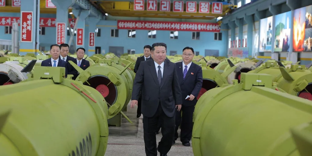 Kim Jong-un ordonne une augmentation de la production de missiles en 2026