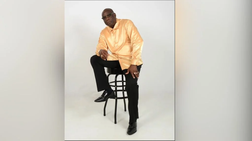 Tony Roy évoque son succès avec 'I’d Love You to Want Me' en reggae