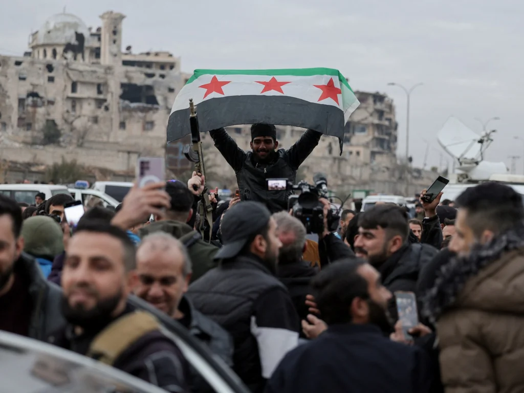 Derniers combattants SDF quittent Alep après accrochages mortels