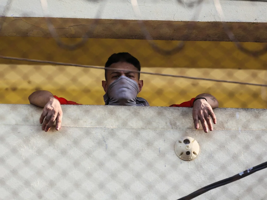 Émeutes en prisons du Guatemala : 46 otages parmi le personnel