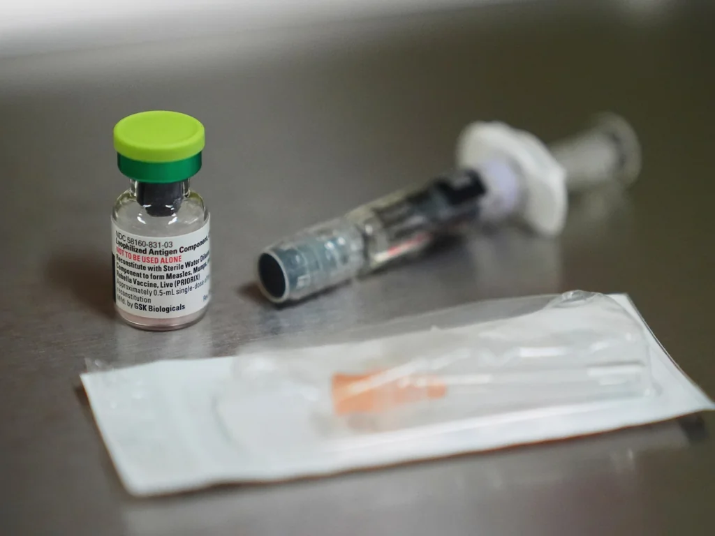 Espagne: 253 enfants ont reçu des vaccins périmés au Pays basque