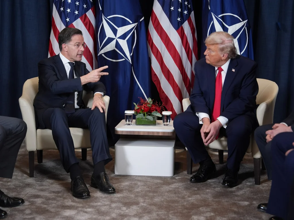 Groenland : Trump relance le débat, l'OTAN et le Danemark réagissent