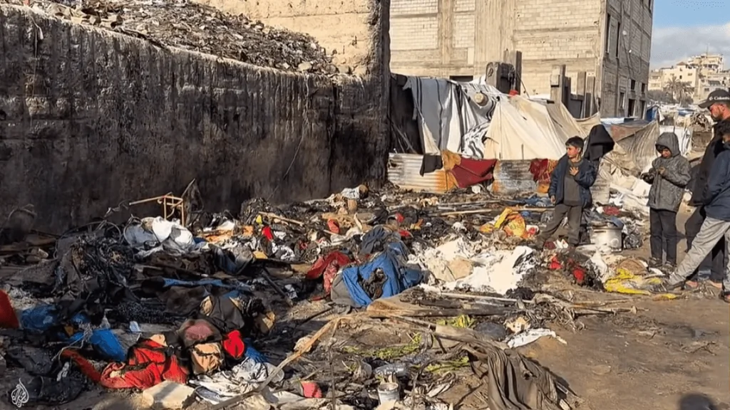 Incendie mortel dans un camp de déplacés à Gaza