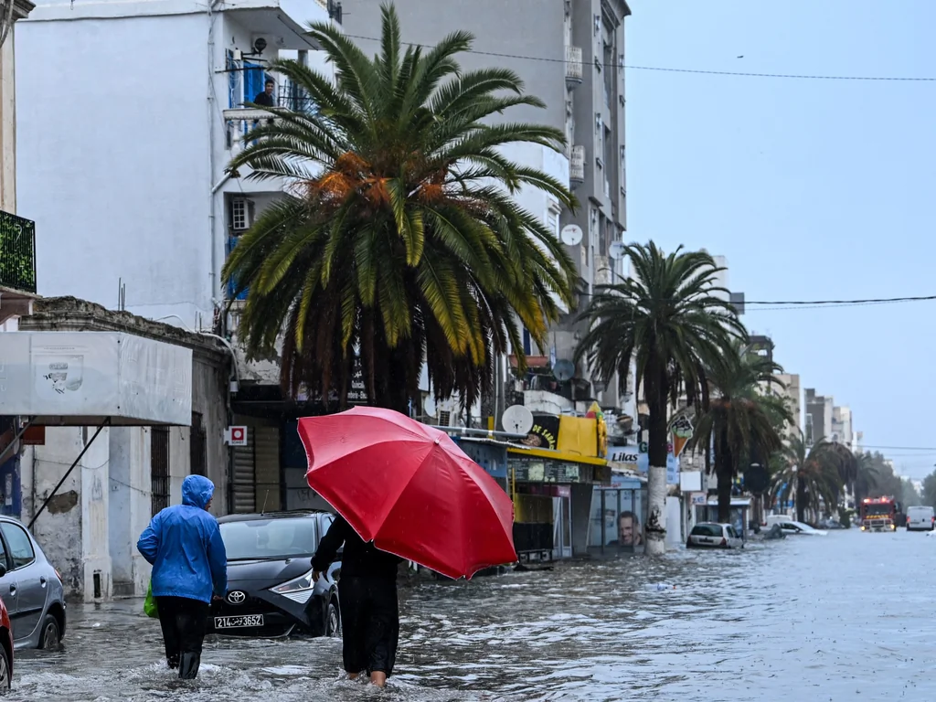 Inondations et neige: 8 morts en Tunisie et au Maroc