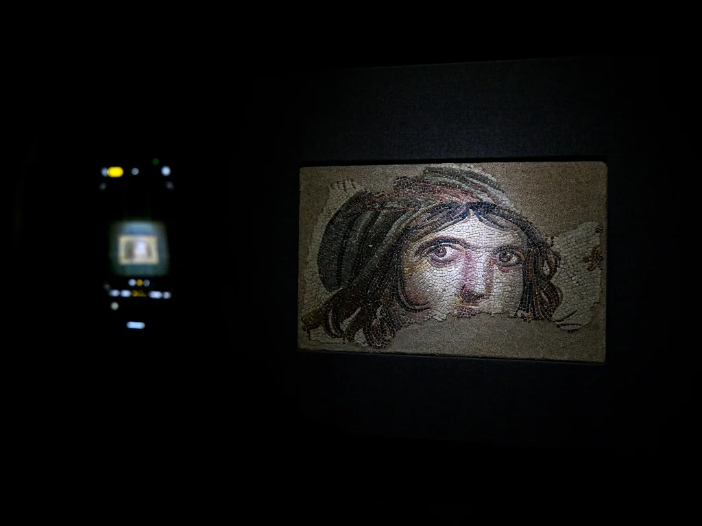 «La Fille gitane» enchante le musée Zeugma de Gaziantep