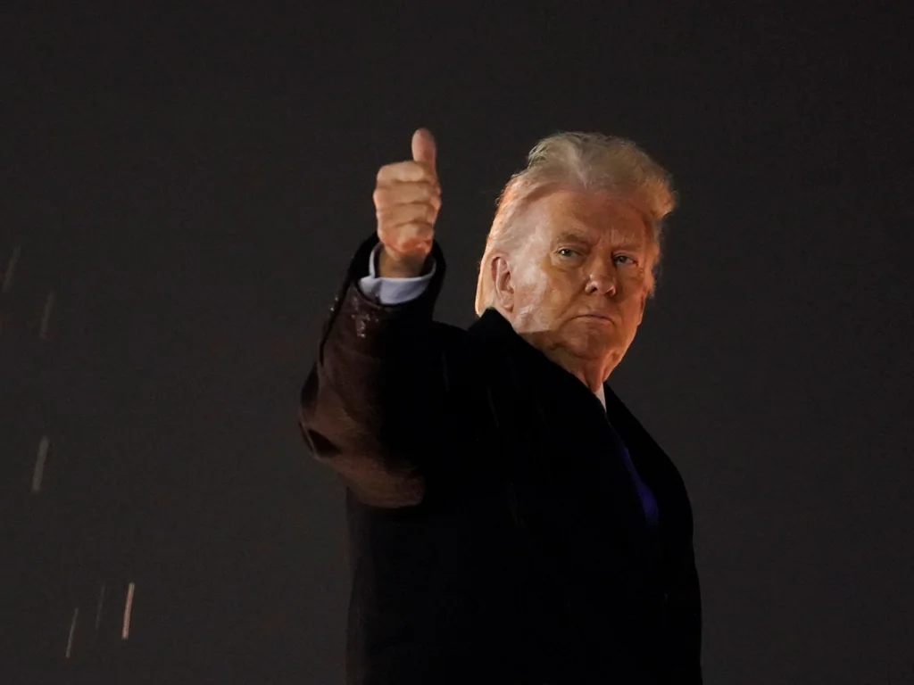 Les 7 moments les plus étranges de Trump durant sa première année