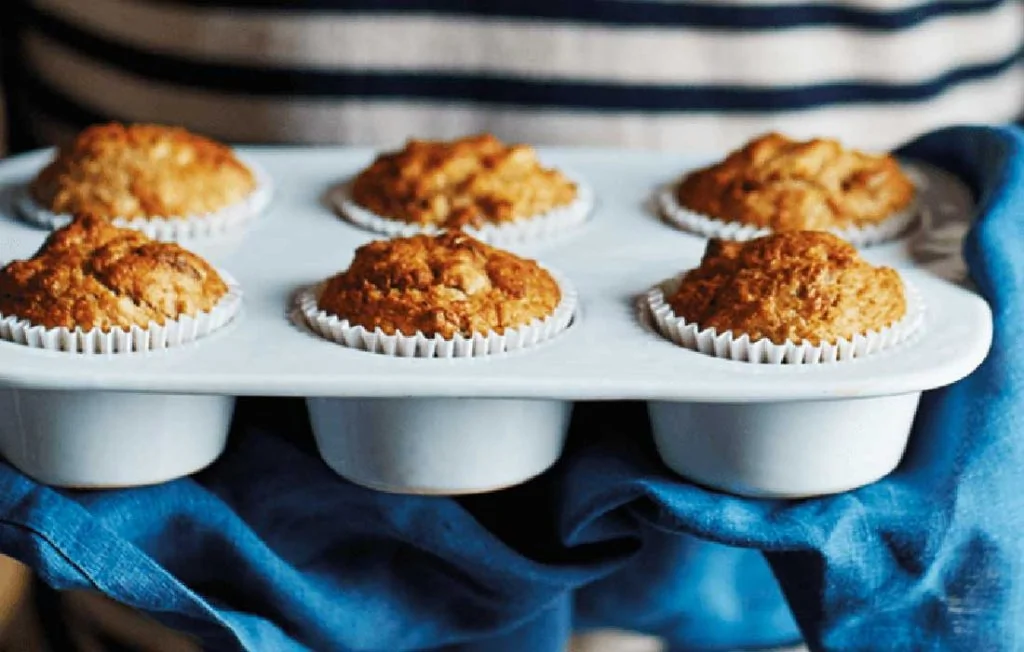Muffins banane et noix de pécan pour végétariens gourmands