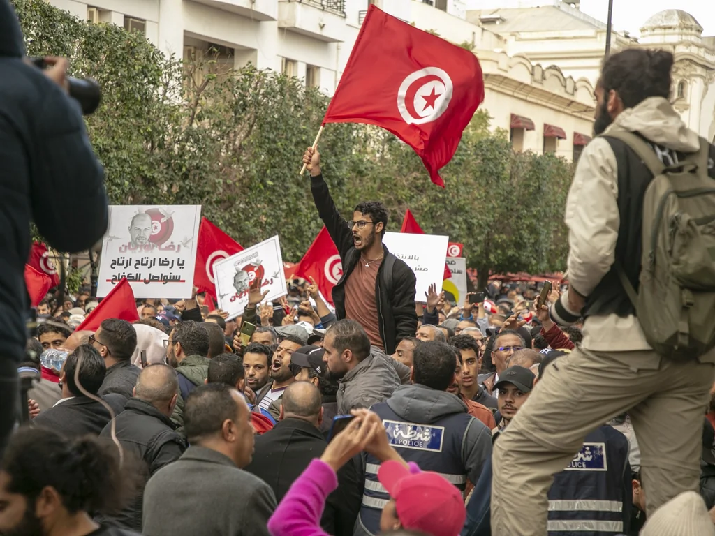 Tunisie : sortir du coup d'État par la reconnaissance mutuelle