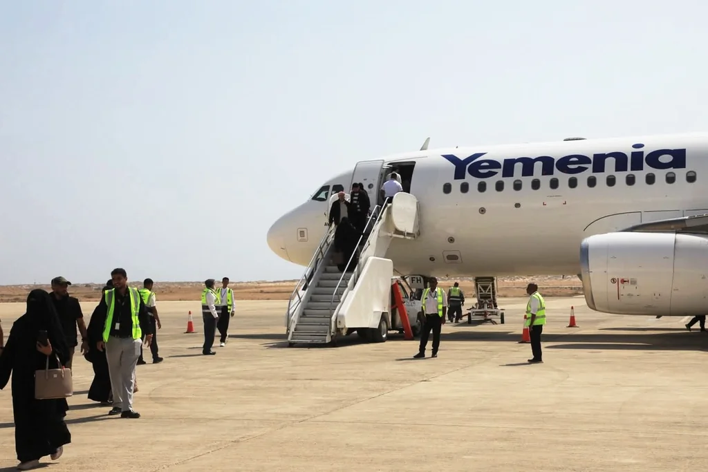 Yémen : 3 aéroports réactivés après reprise de Hadramout et Al‑Mahra