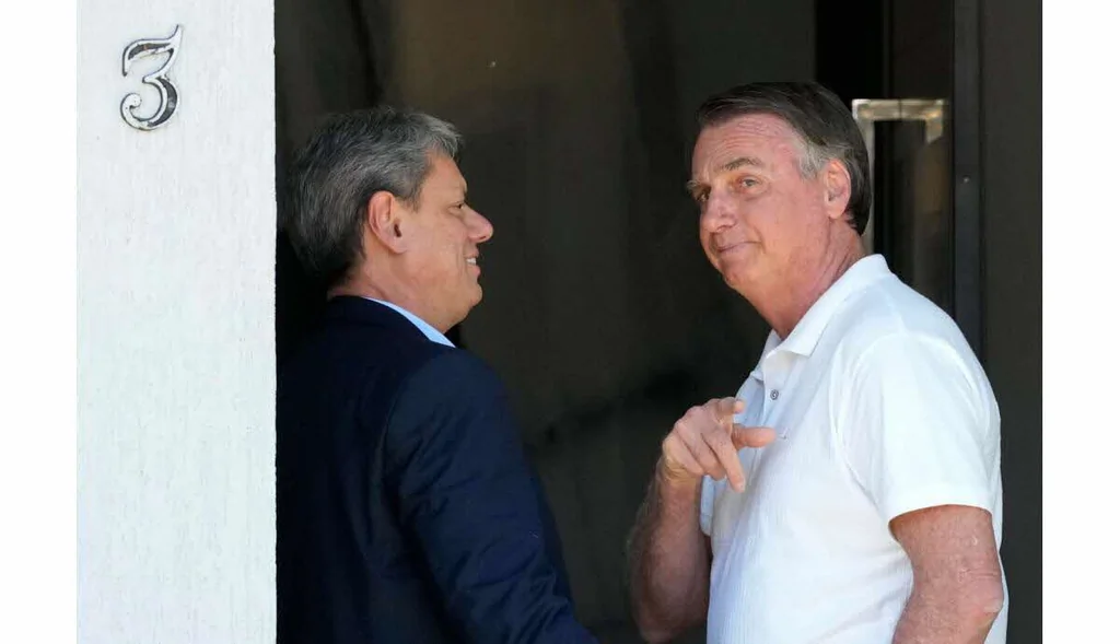 Jair Bolsonaro retourne en prison après une hospitalisation au Brésil