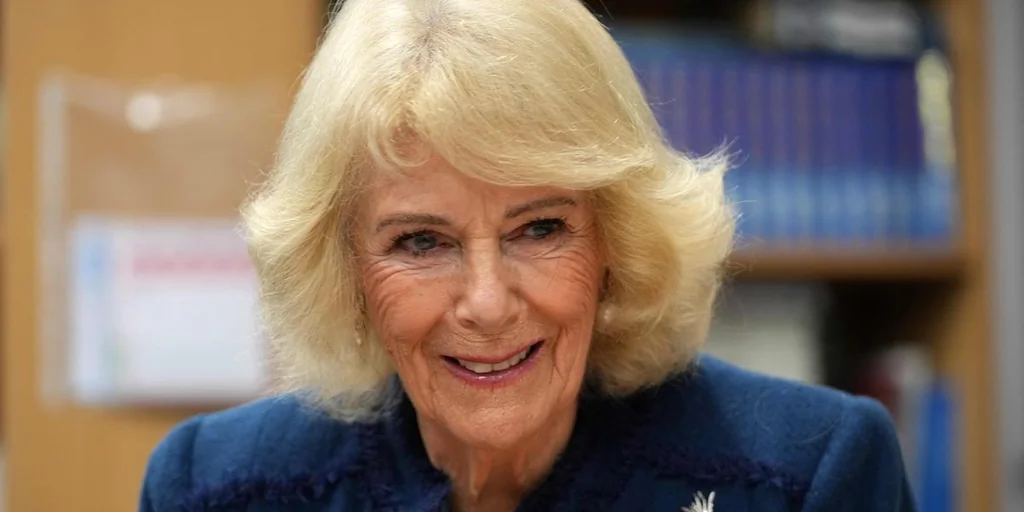 Camilla agressée dans un train: la reine s'exprime publiquement