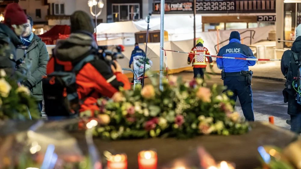 Crans-Montana: AXA &assurances limit e9es, table ronde annonc e9e