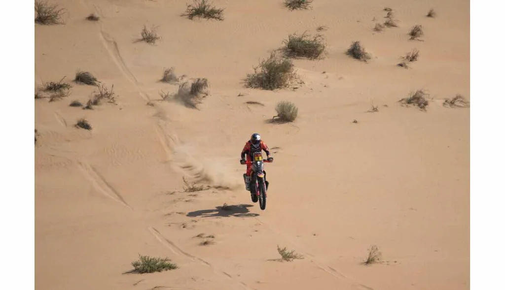 Dakar 2026 : Sanders s'impose en moto, Quintero en auto