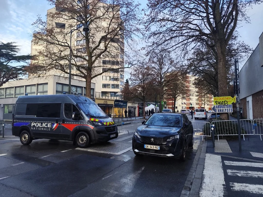 Dispositif policier à Rennes suite à un meurtre violent dans le quartier Bourg-L'Evêque
