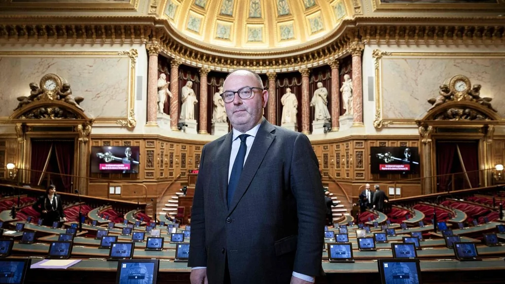 Laurent Duplomb veut réintroduire un insecticide nocif en France