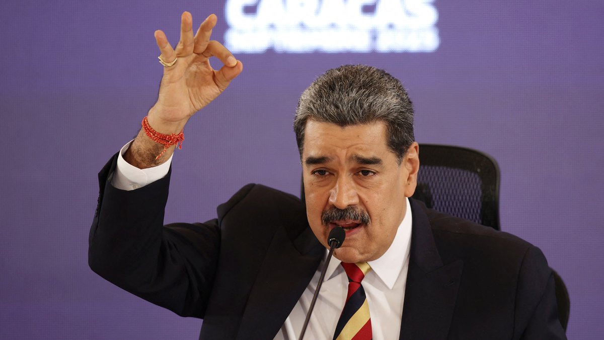 Maduro s'adressant au public à Caracas