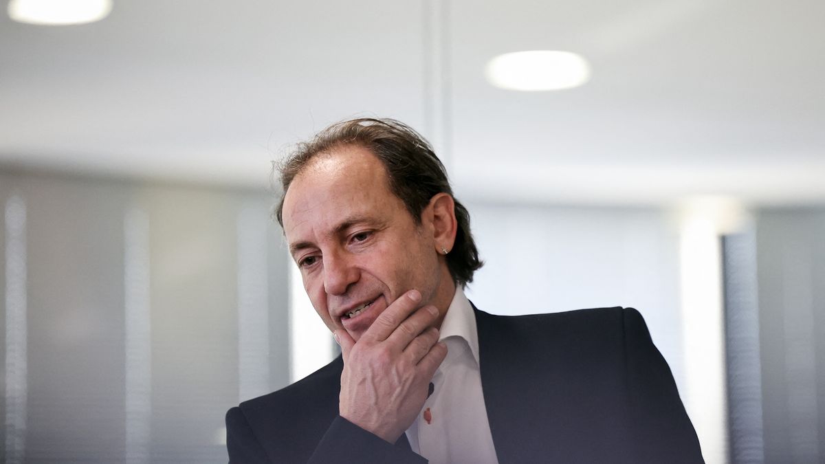 Philippe Candeloro lors d'une conférence de presse