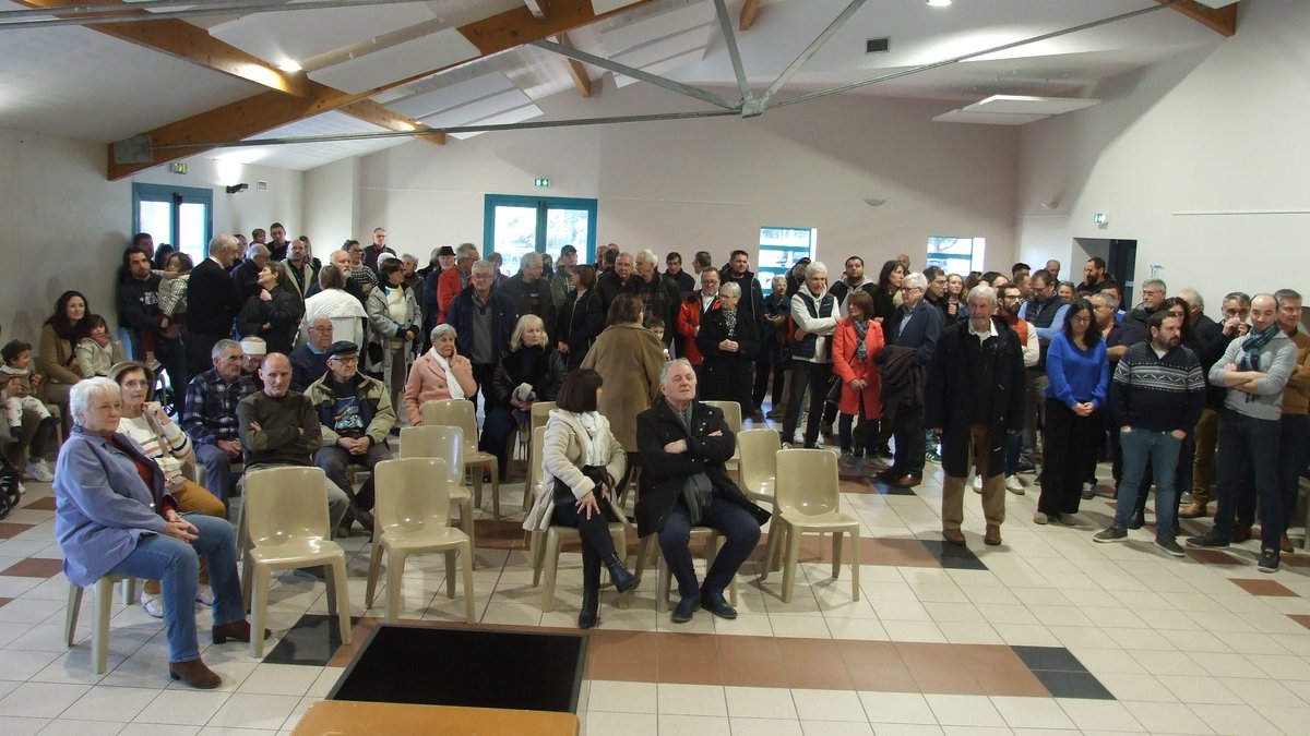 Maire sortant lors d'une cérémonie à Verlhac-Tescou