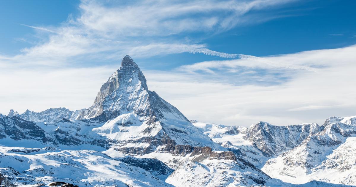 Vue des Alpes enneigées pendant les avalanches