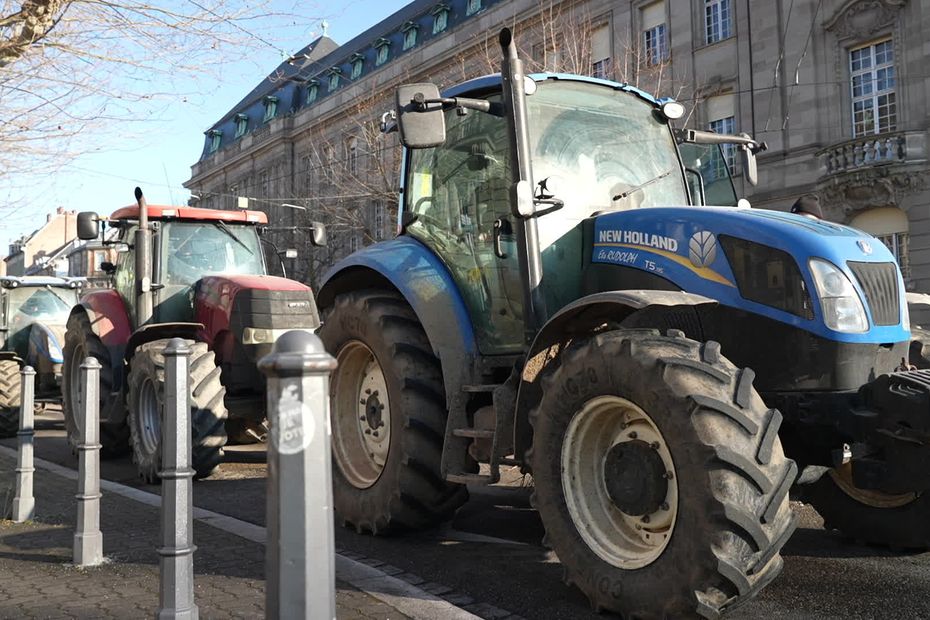 Tracteurs devant le Parlement européen à Strasbourg