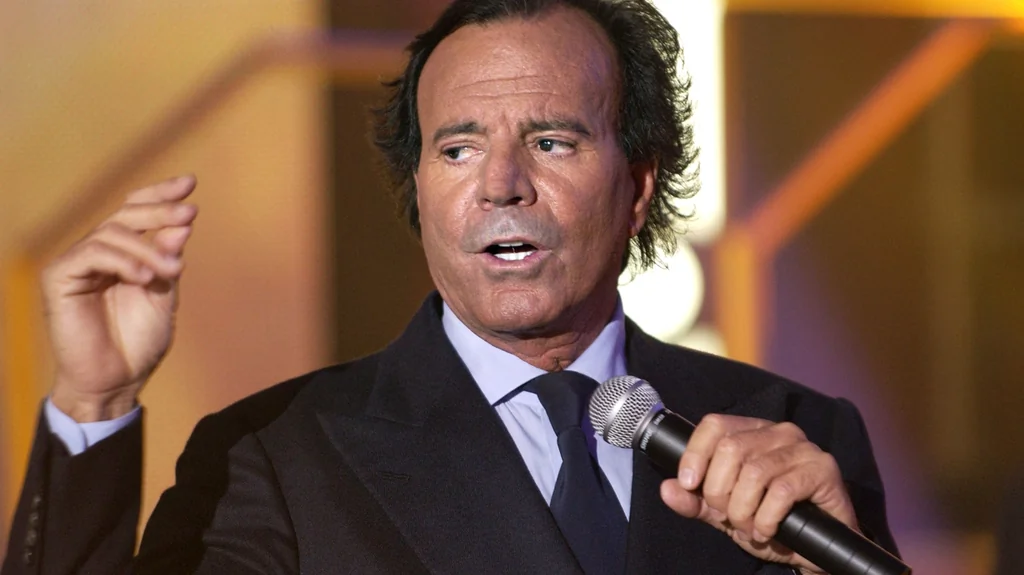 Julio Iglesias accusé d’agressions sexuelles: réplique et suite