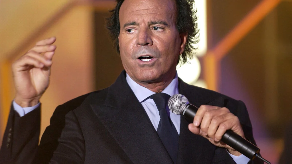 Julio Iglesias: le classement de la plainte demandé par l'avocat