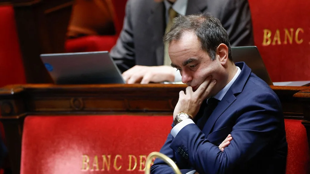 Lecornu prépare des élections législatives en cas de censure