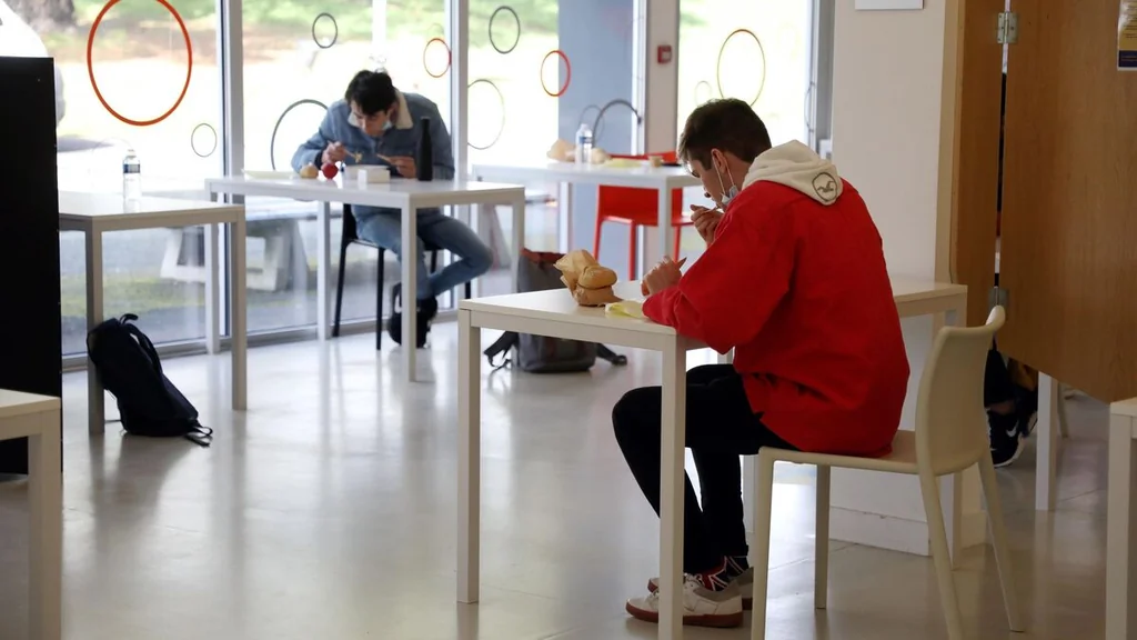 Lecornu promet des repas universitaires à 1 euro dans le budget 2026