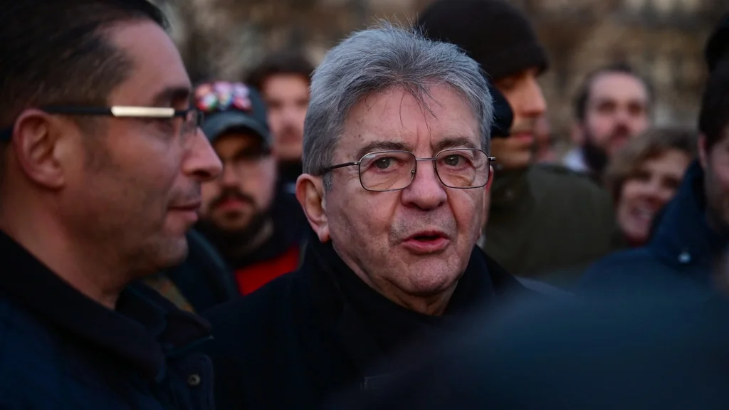 Jean-Luc Mélenchon appelle à la défense du Venezuela face à l'invasion américaine