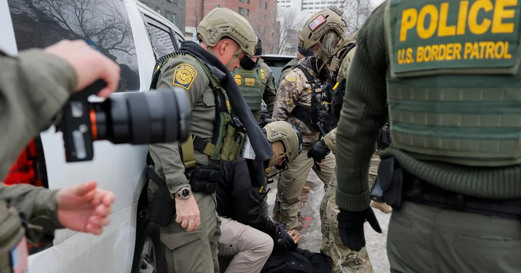 Minnesota: une juge restreint les pouvoirs de l’ICE après Renee Good