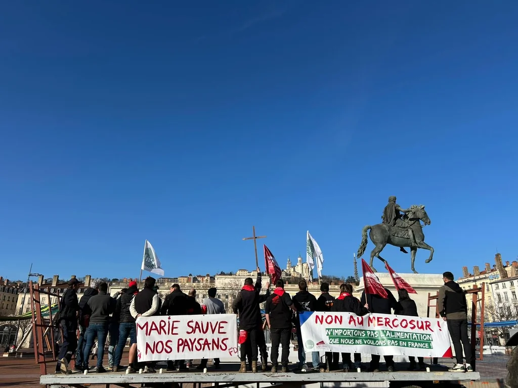 Mobilisation des agriculteurs à Lyon et Dijon