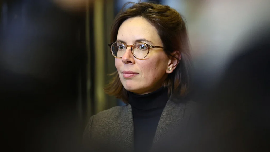 Montchalin n'exclut rien pour adopter le budget 2026