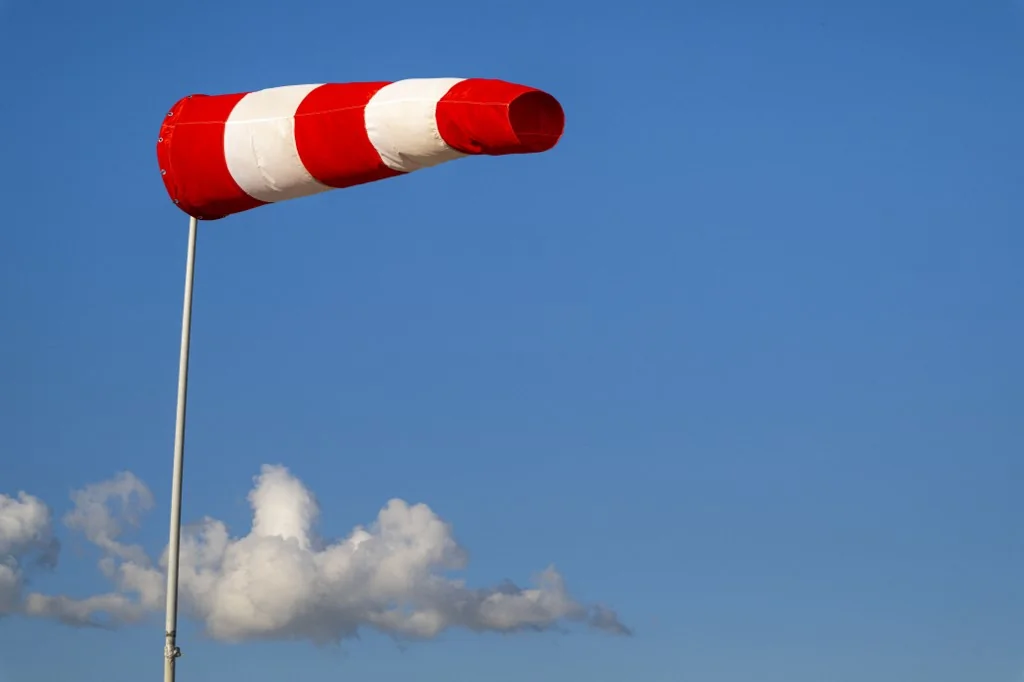 Tempête Goretti: Manche en vigilance rouge et vents jusqu 160 km/h