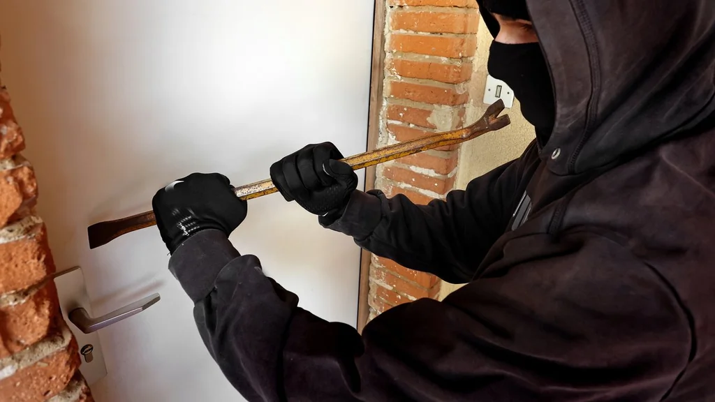 Tentative de cambriolage à Albi : trois hommes jugés et expulsés