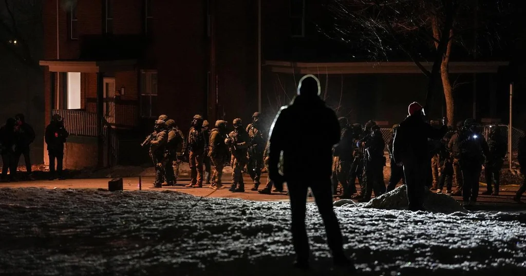 Tir de l’ICE à Minneapolis : blessé et réactions politiques